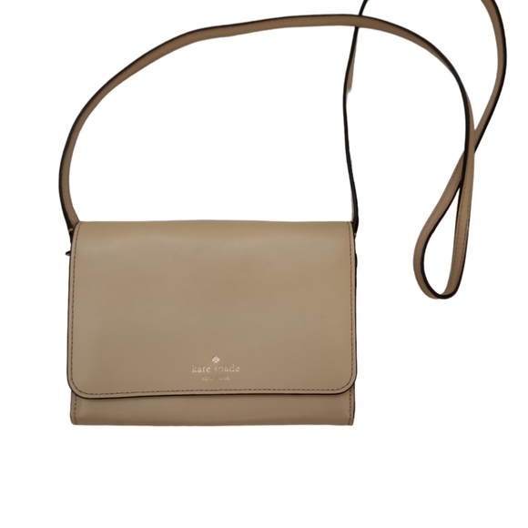 kate spade Handbags - Kate Spade Warm Taupe Crossbody Bag